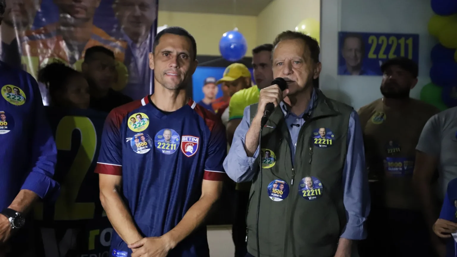 Gleidson Azevedo inaugura comitê em Betim e reforça apoio a Vittorio Medioli Gleidson Azevedo inaugura comitê em Betim e reforça apoio a Vittorio Medioli