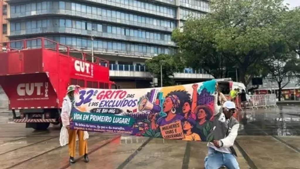 Manifestação em Belo Horizonte defende soberania nacional no 7 de setembro