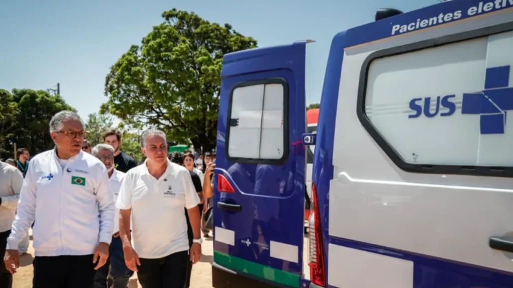 Ministério da Saúde reforça SUS em Minas Gerais com 137 veículos novos Ministério da Saúde reforça SUS em Minas Gerais com 137 veículos novos
