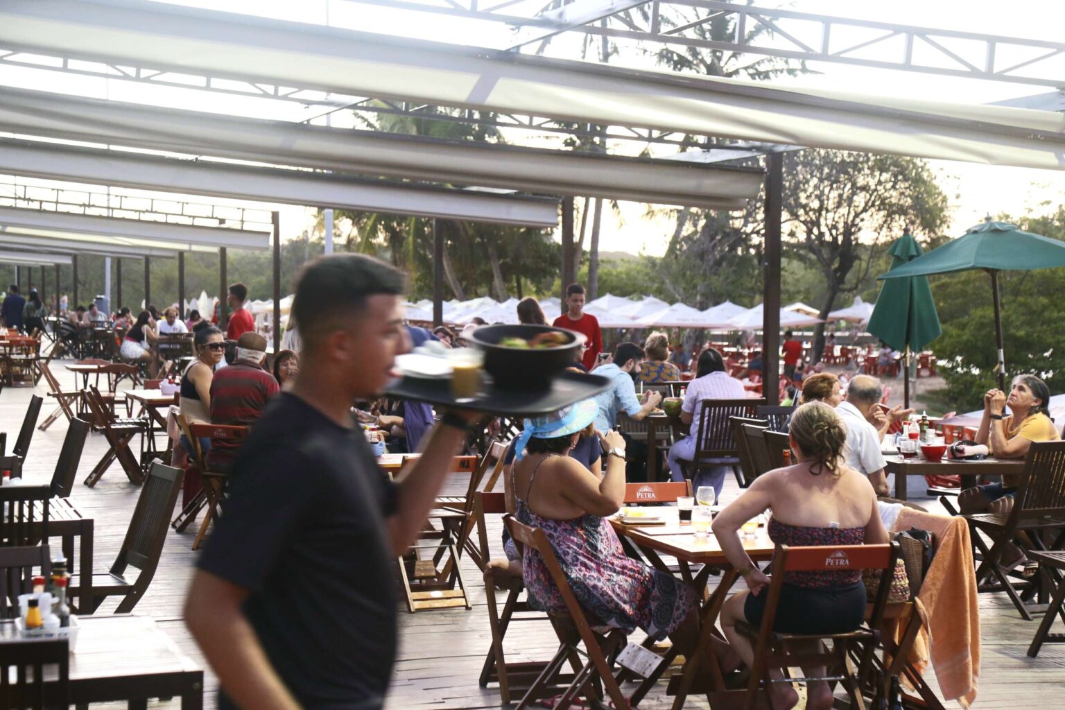 Ceará Registra Mais de 140 Mil Novas Empresas em 2025, Impulsionado pelo Setor de Serviços Ceará Registra Mais de 140 Mil Novas Empresas em 2025, Impulsionado pelo Setor de Serviços