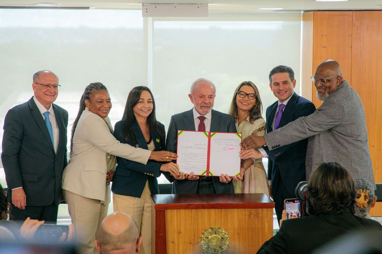 Lula e Margareth Menezes Reconhecem Cultura Gospel como Expressão Nacional Lula e Margareth Menezes Reconhecem Cultura Gospel como Expressão Nacional