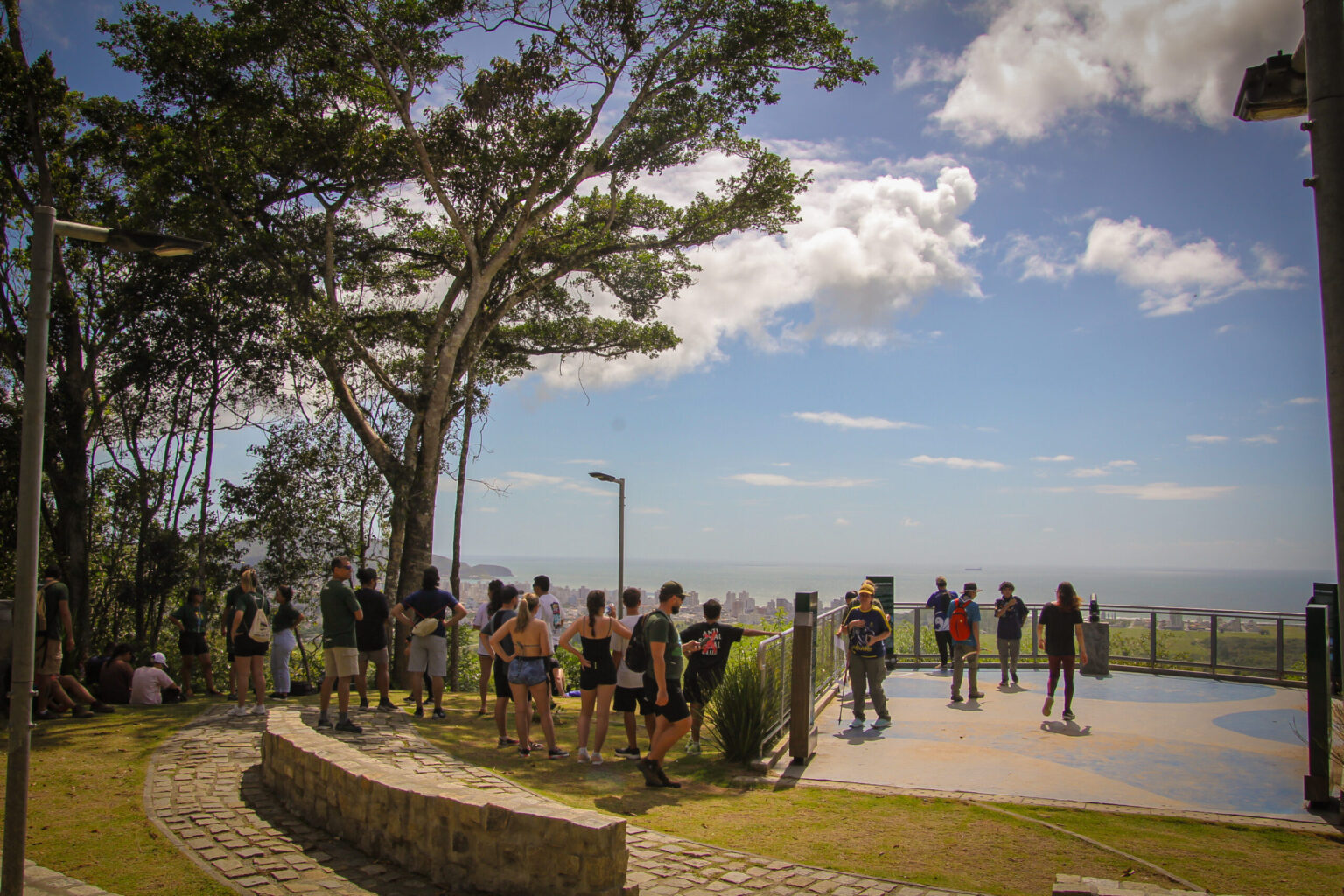 Parque das Pedreiras Completa Um Ano com Trilha, Música e Educação Ambiental Parque das Pedreiras Completa Um Ano com Trilha, Música e Educação Ambiental
