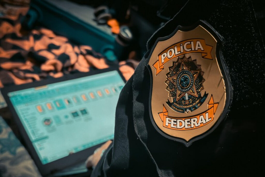 Polícia Federal Investiga R$ 13 Milhões em Contratos da Saúde na Bahia Polícia Federal Investiga R$ 13 Milhões em Contratos da Saúde na Bahia