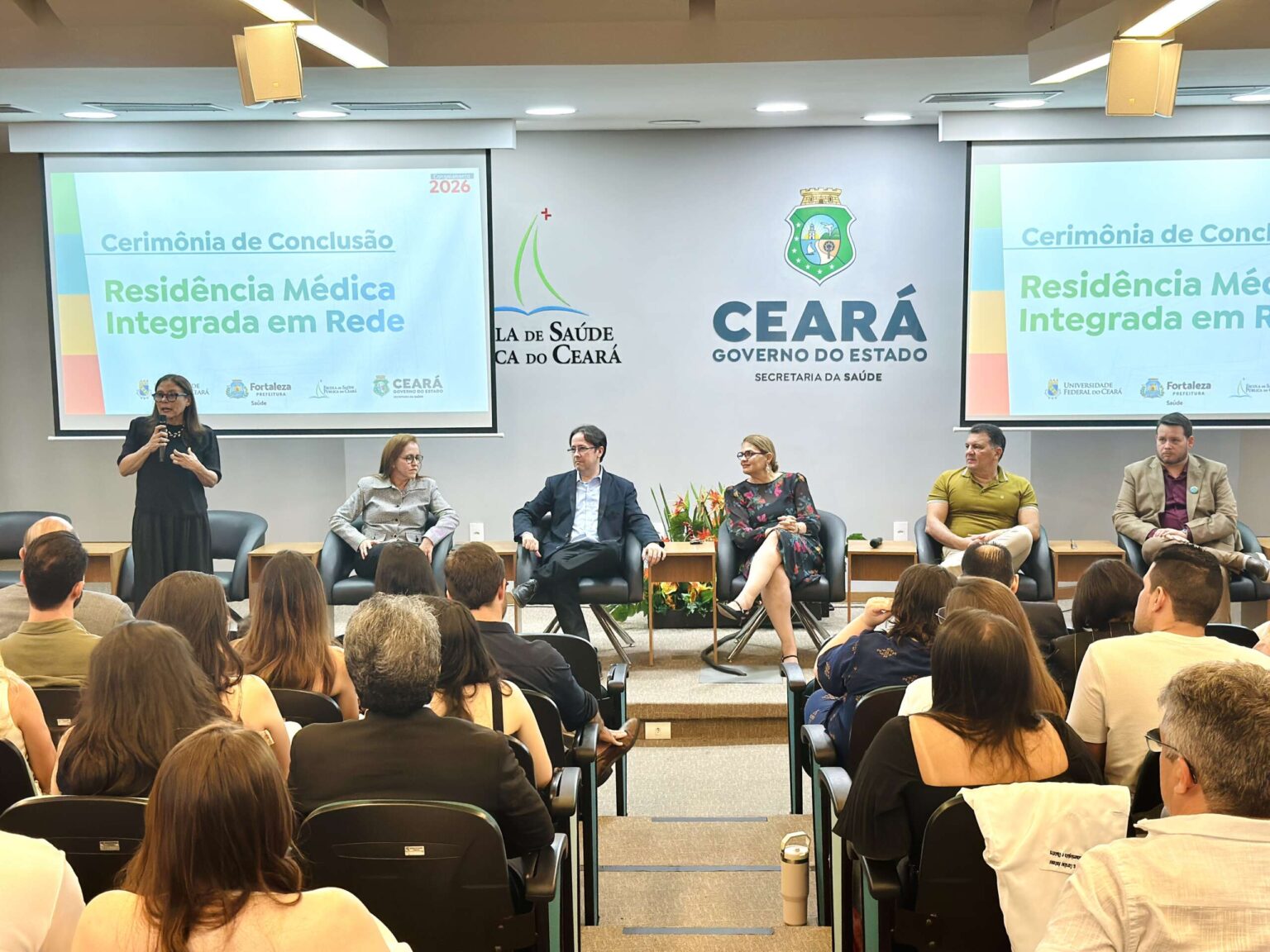 ESP/CE Forma 48 Novos Médicos Especialistas e Reafirma Compromisso com o SUS