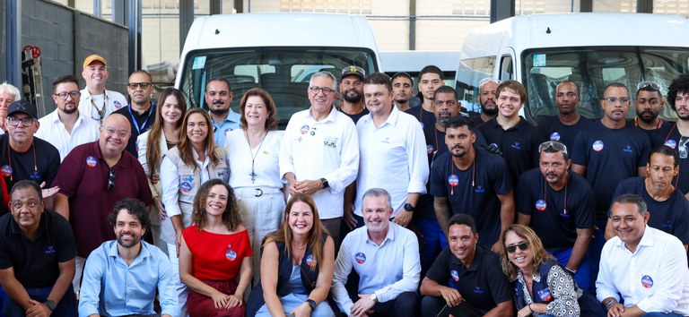Ministro da Saúde Destaca Novo PAC em Visita a Fábrica de Ambulâncias na Bahia Ministro da Saúde Destaca Novo PAC em Visita a Fábrica de Ambulâncias na Bahia
