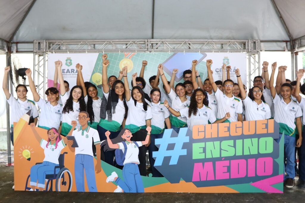 Governo do Ceará Recepciona Novos Estudantes do Ensino Médio em Juazeiro do Norte Governo do Ceará Recepciona Novos Estudantes do Ensino Médio em Juazeiro do Norte