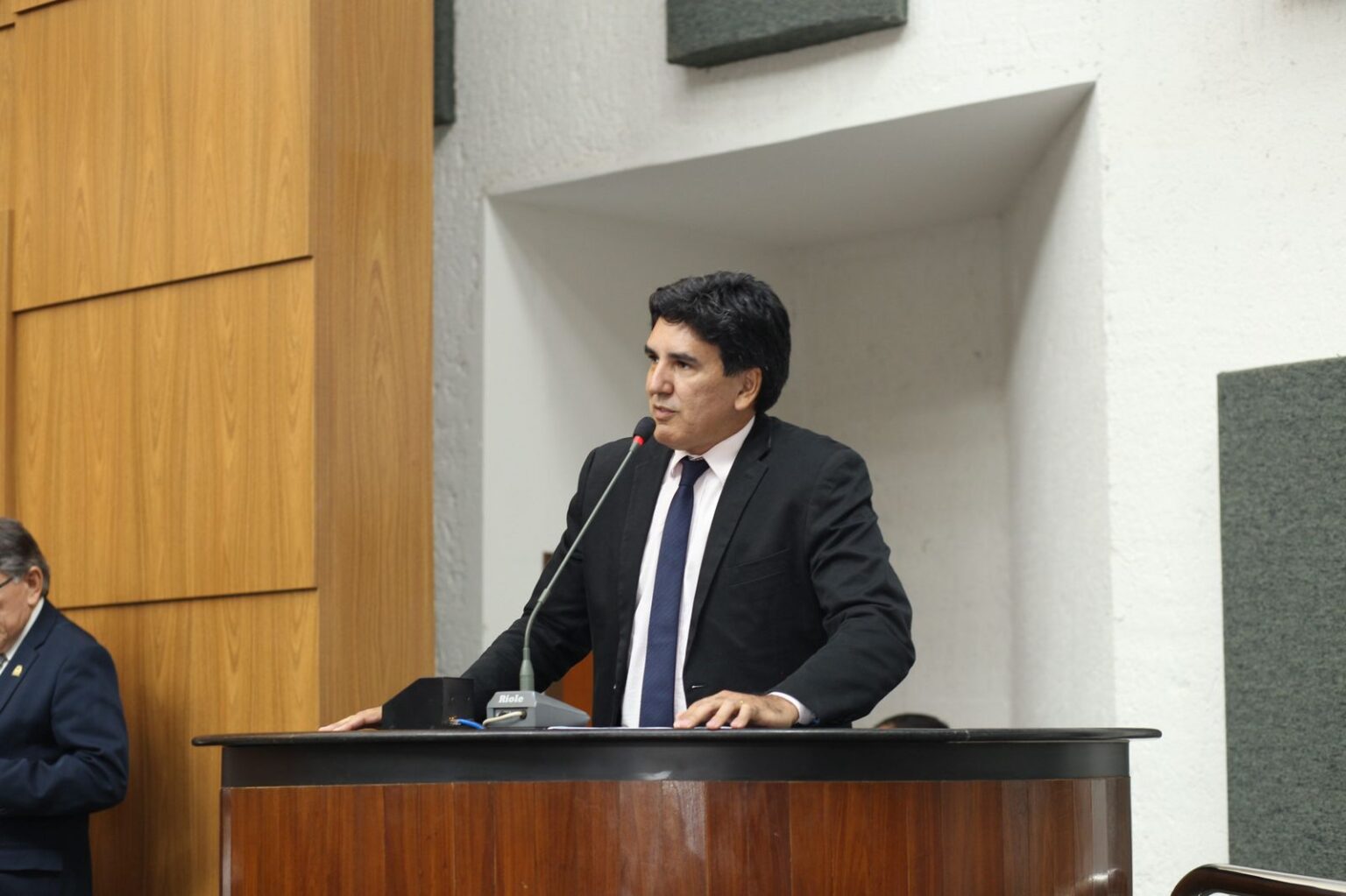 PL de Júnior Geo Cria Política de Amparo à Pessoa Idosa Enlutada em Tocantins