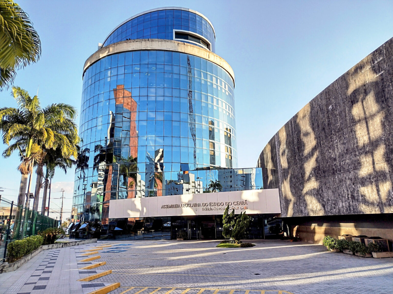 Vídeos no Plenário da Alece Geram Divisões entre Deputados Vídeos no Plenário da Alece Geram Divisões entre Deputados