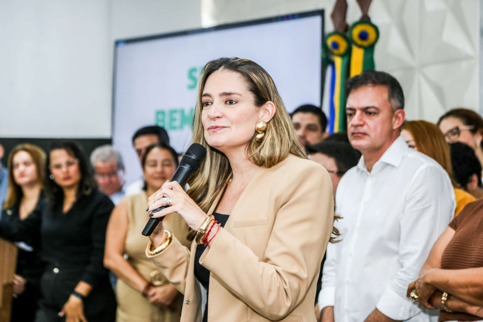 Augusta Brito Assume a Secretaria da Proteção Social com Compromisso Social