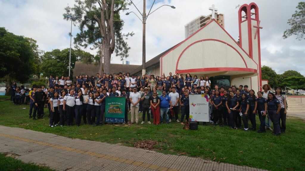 Cultura é Muita Onda: Evento Reúne 350 Estudantes e Produtores em Santarém Cultura é Muita Onda: Evento Reúne 350 Estudantes e Produtores em Santarém