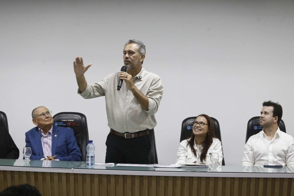 Governo do Ceará Lança Mutirão de Cirurgias com Meta de 8,8 mil Procedimentos no Cariri Governo do Ceará Lança Mutirão de Cirurgias com Meta de 8,8 mil Procedimentos no Cariri