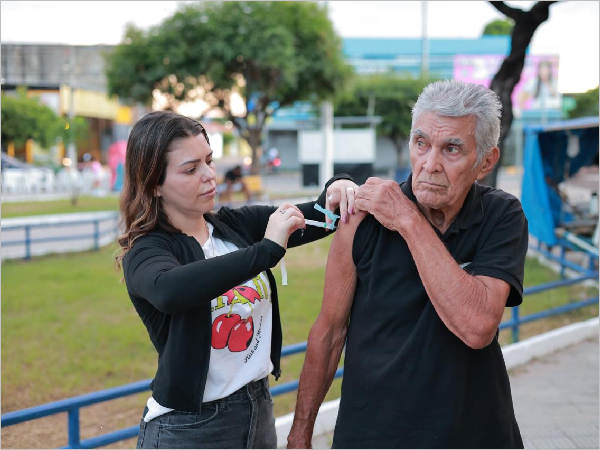 Vacinação contra Influenza em Juazeiro do Norte: 15 de Novembro no Bairro Franciscanos Vacinação contra Influenza em Juazeiro do Norte: 15 de Novembro no Bairro Franciscanos