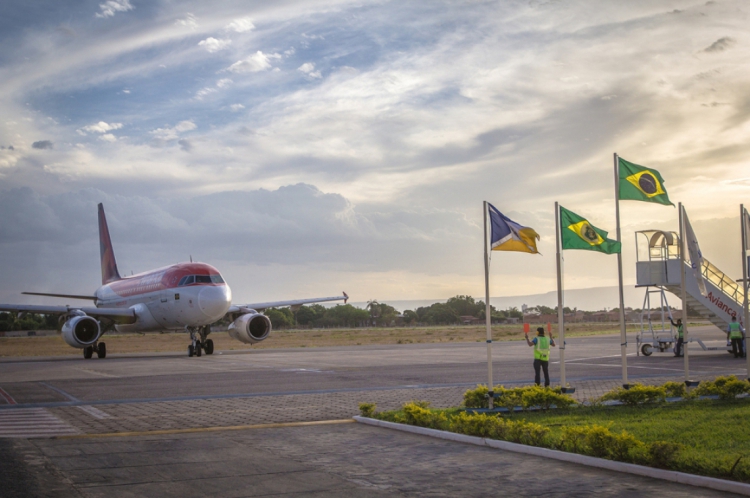Estrangeiros Dominam 90% dos Aeroportos nas Capitais Brasileiras Estrangeiros Dominam 90% dos Aeroportos nas Capitais Brasileiras