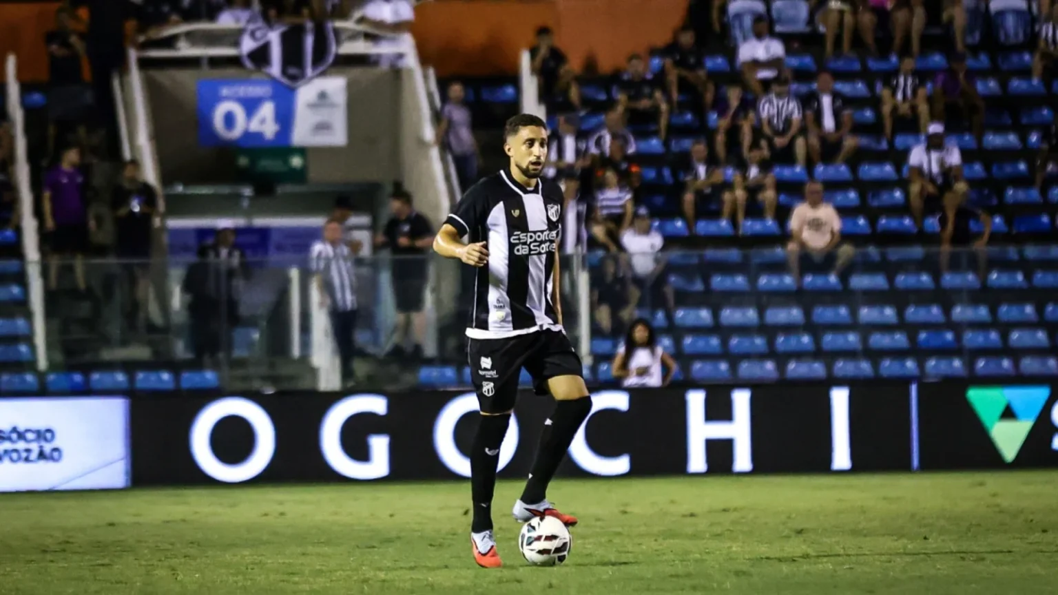 Ceará de volta ao Z-4 da Série B e sob forte pressão na competição
