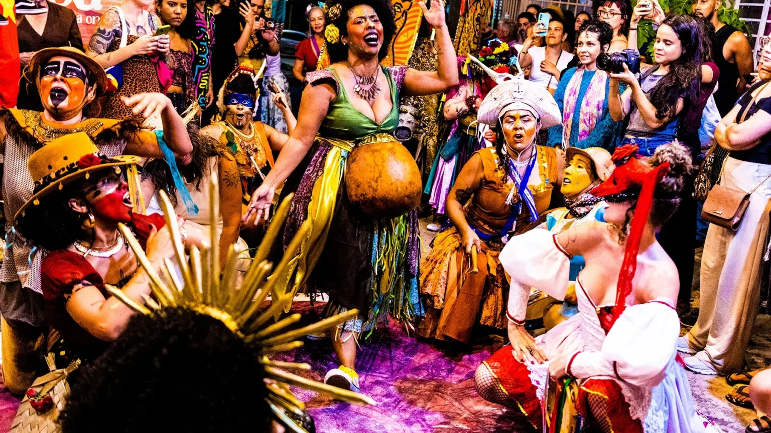 Mestres da Cultura Popular Reúnem Tradições em Brasília com Participação do Ceará Mestres da Cultura Popular Reúnem Tradições em Brasília com Participação do Ceará