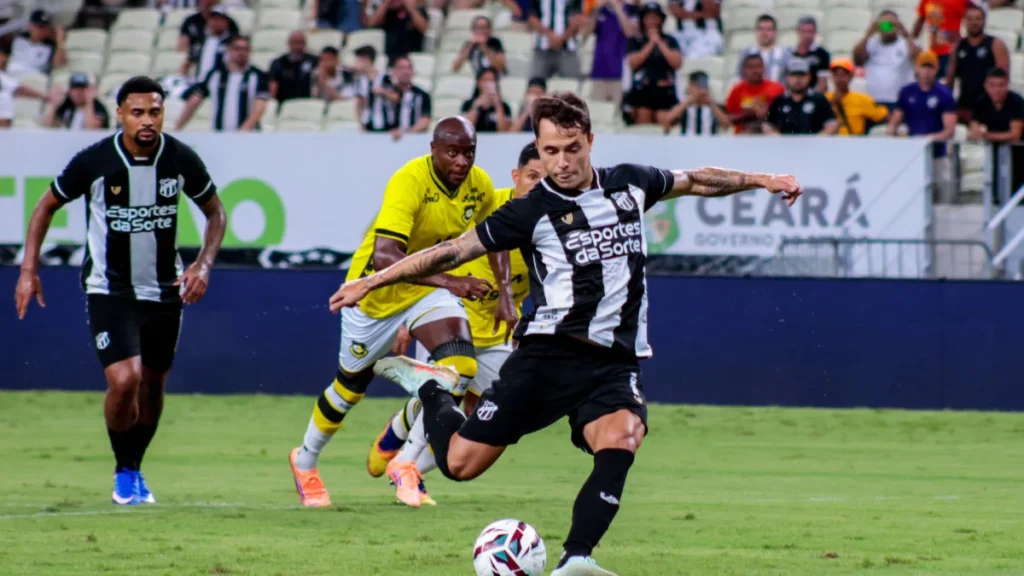 Ceará enfrenta Sport em clássico decisivo para fugir do Z-4 na Série B