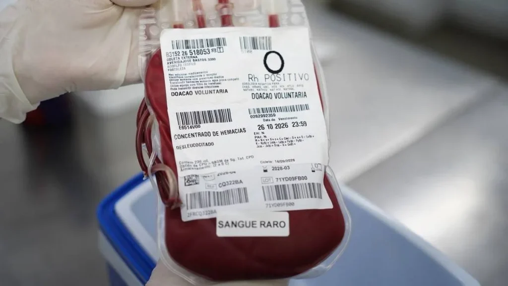 SUS agiliza transporte aéreo de sangue raro para salvar paciente em Minas Gerais SUS agiliza transporte aéreo de sangue raro para salvar paciente em Minas Gerais