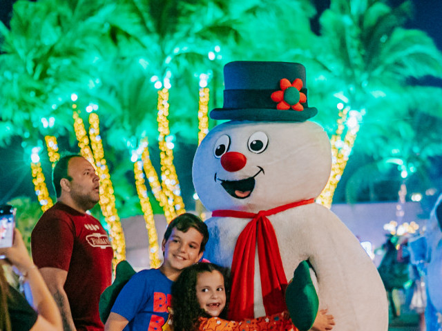 Vila do Natal Iluminado: Um Encontro Mágico em Sergipe Vila do Natal Iluminado: Um Encontro Mágico em Sergipe