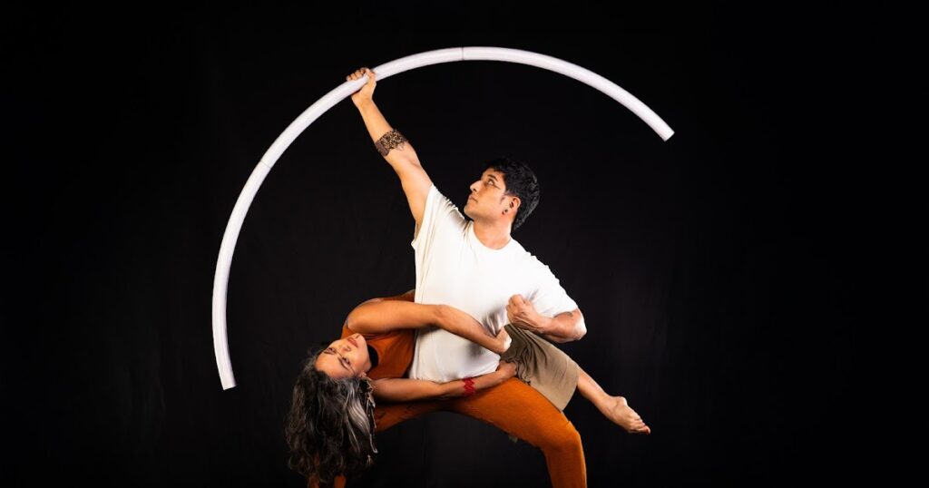 Círculos Ancestrais: Uma Experiência de Dança e Ancestralidade Círculos Ancestrais: Uma Experiência de Dança e Ancestralidade