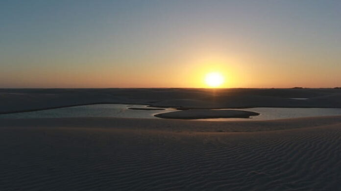 Lençóis Maranhenses: Dunas, Lagoas e Cultura num Roteiro Sustentável Imperdível Lençóis Maranhenses: Dunas, Lagoas e Cultura num Roteiro Sustentável Imperdível