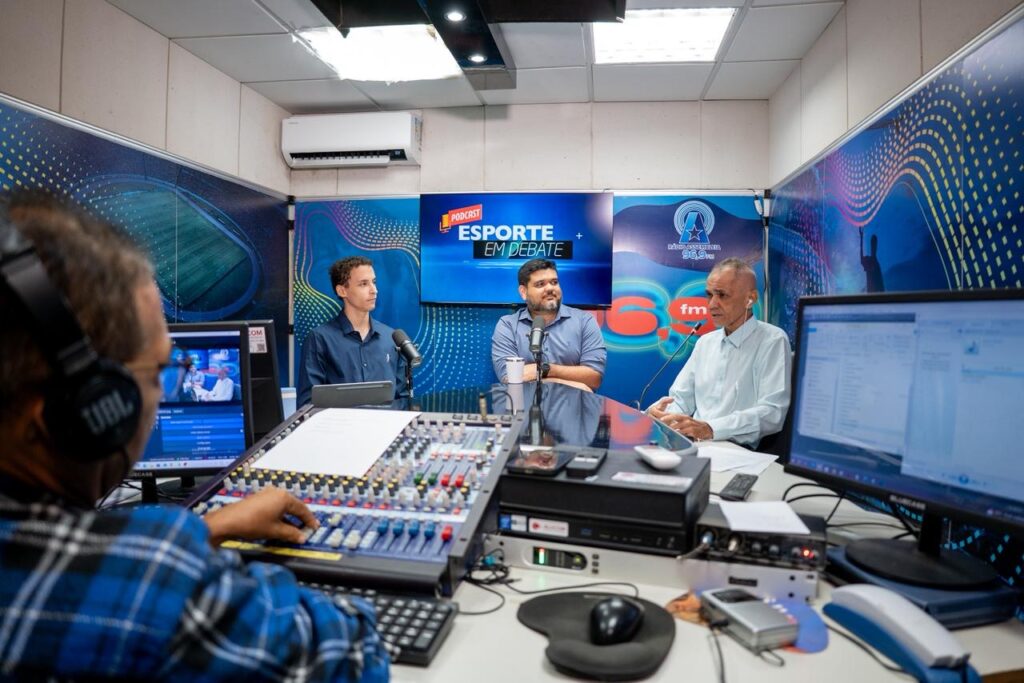 Rádio Podcast Esporte em Debate: A Nova Voz do Esporte Maranhense Rádio Podcast Esporte em Debate: A Nova Voz do Esporte Maranhense
