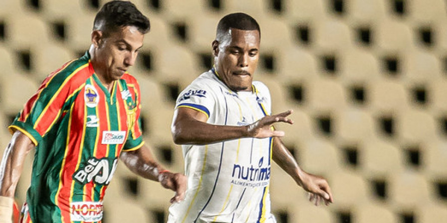 Rômulo Ferreira Enfatiza Empate Crucial do IAPE no Maranhense Rômulo Ferreira Enfatiza Empate Crucial do IAPE no Maranhense