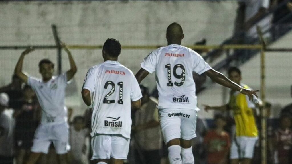 Santos Brilha na Copinha: Mateus Xavier Se Destaca com Dois Gols na Vitória sobre o Real Brasília Santos Brilha na Copinha: Mateus Xavier Se Destaca com Dois Gols na Vitória sobre o Real Brasília