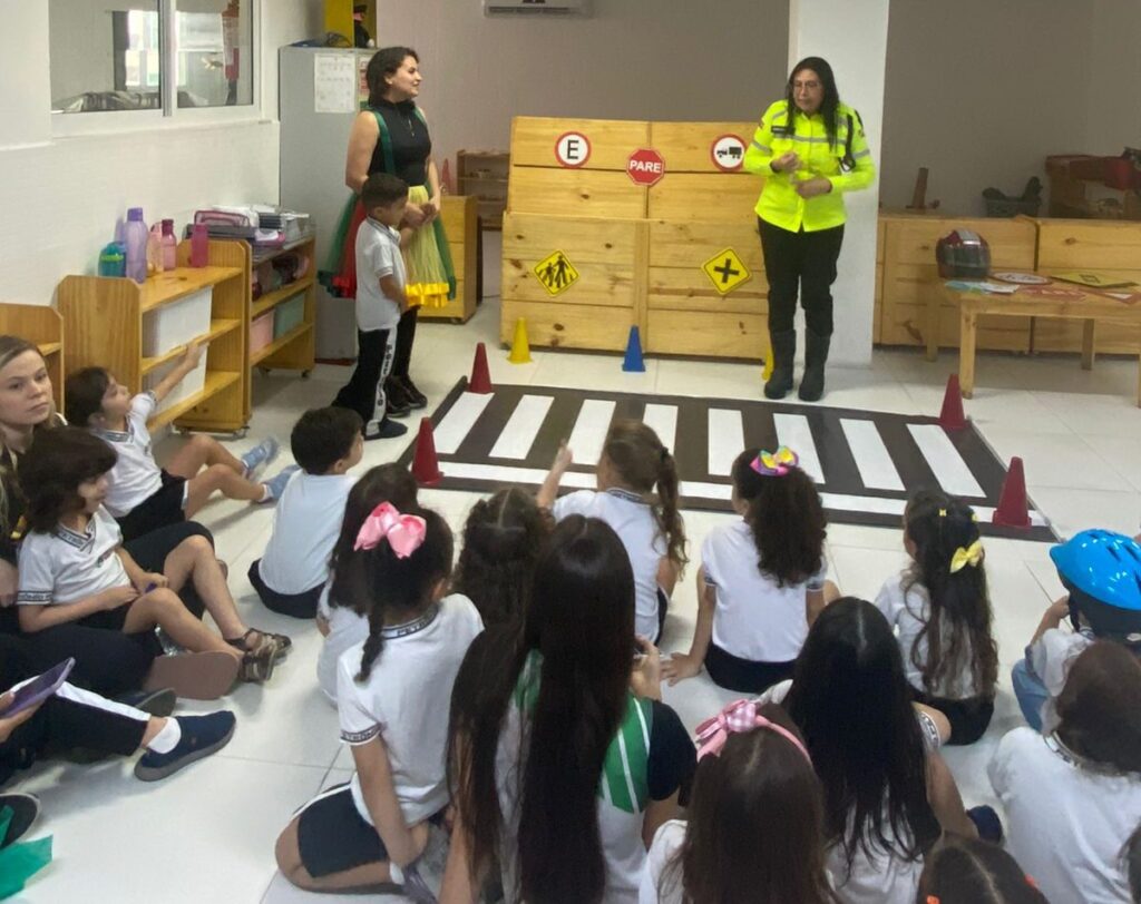 Campina Grande Lança Campanha de Educação no Trânsito nas Escolas Campina Grande Lança Campanha de Educação no Trânsito nas Escolas