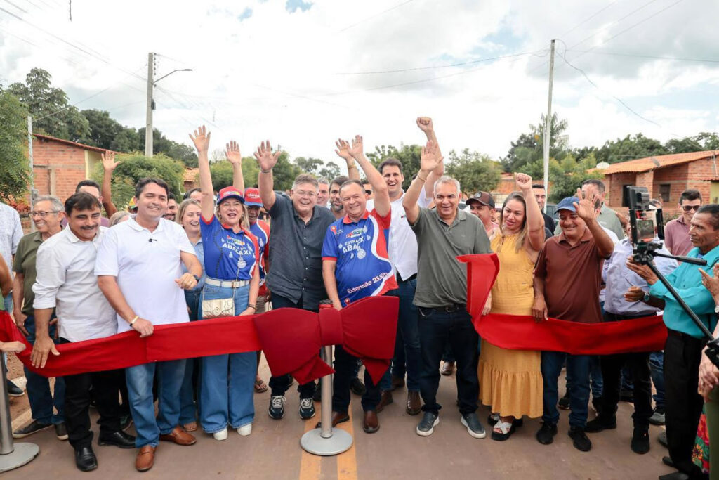 Carlos Brandão Inaugura Estrada do Abacaxi e Novas Infraestruturas em São Domingos Carlos Brandão Inaugura Estrada do Abacaxi e Novas Infraestruturas em São Domingos