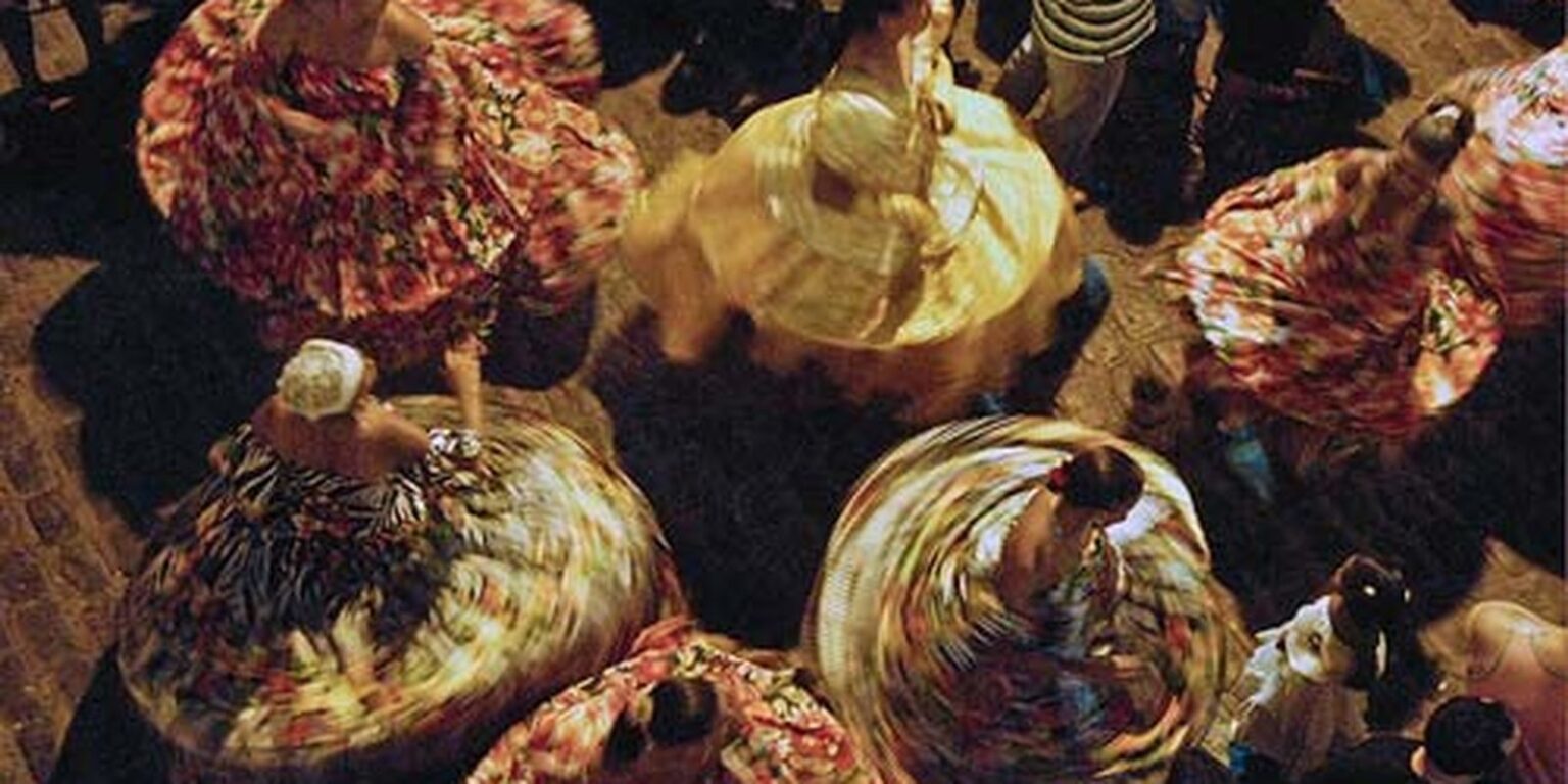 Cortejo dos Tambores Silenciosos em Olinda: Uma Celebração da Cultura Afro-Brasileira Cortejo dos Tambores Silenciosos em Olinda: Uma Celebração da Cultura Afro-Brasileira