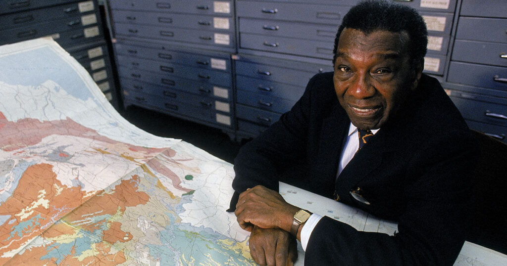 Milton Santos: Um Legado Duradouro na Geografia dos Países Pobres Milton Santos: Um Legado Duradouro na Geografia dos Países Pobres