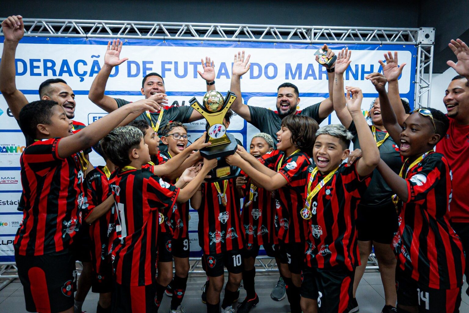Moto Club e UDC: Campeões Maranhenses de Futsal e Rumo à Taça Brasil Moto Club e UDC: Campeões Maranhenses de Futsal e Rumo à Taça Brasil