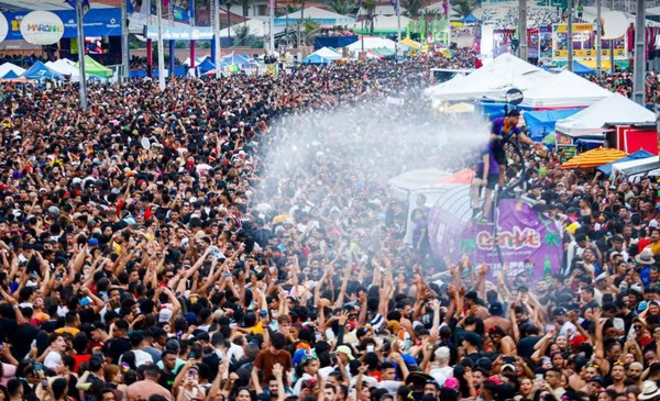 Pré-Carnaval na Ilha: Tradição e Música Nacional com Henry Freitas e Atrações Imperdíveis Pré-Carnaval na Ilha: Tradição e Música Nacional com Henry Freitas e Atrações Imperdíveis