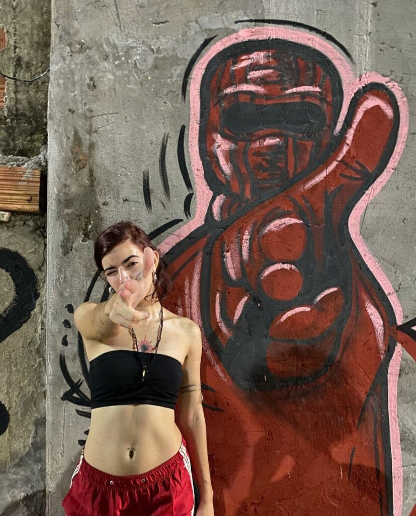 Arte e Resistência: O Papel das Mulheres no Graffiti Brasileiro Arte e Resistência: O Papel das Mulheres no Graffiti Brasileiro