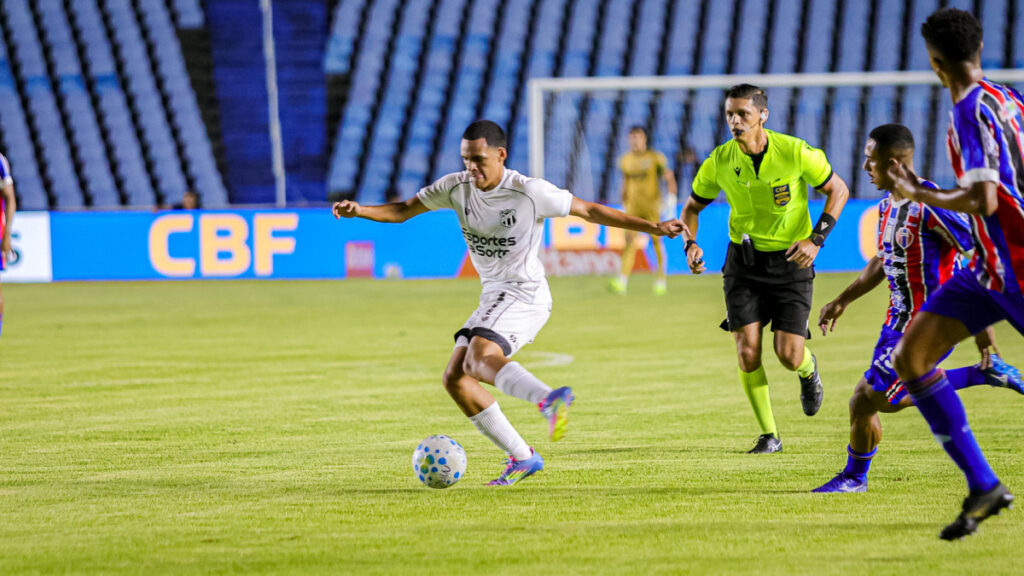 Ceará supera Maranhão com gol de pênalti e avança na Copa do Brasil 2026 Ceará supera Maranhão com gol de pênalti e avança na Copa do Brasil 2026
