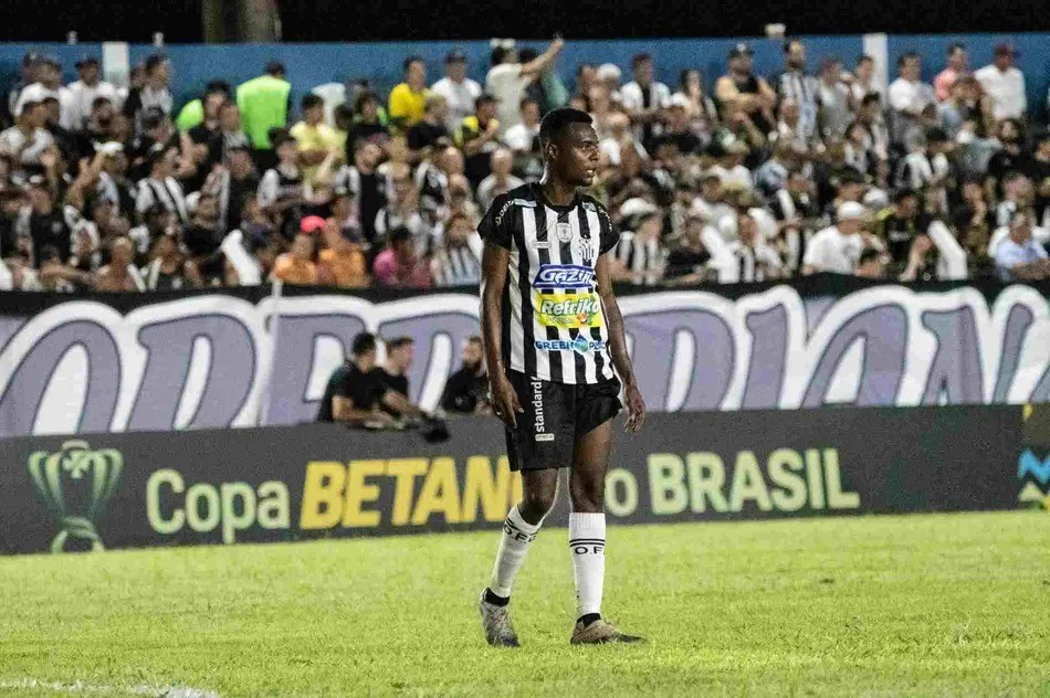 Sampaio Anuncia a Contratação de Hugo Leonardo para a Série D do Brasileiro Sampaio Anuncia a Contratação de Hugo Leonardo para a Série D do Brasileiro