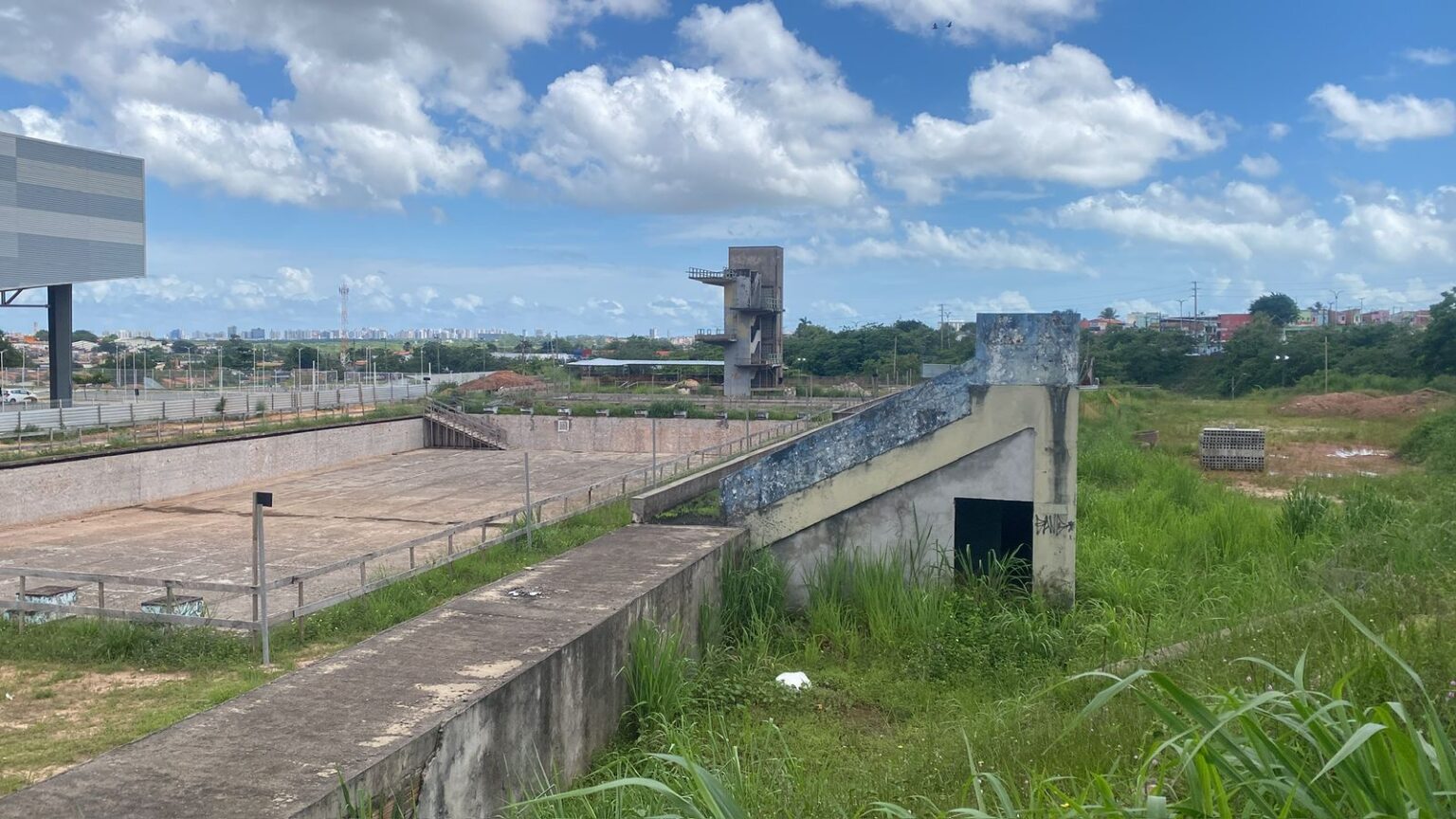 2027: 20 Anos Sem a Piscina do Castelinho no Maranhão 2027: 20 Anos Sem a Piscina do Castelinho no Maranhão