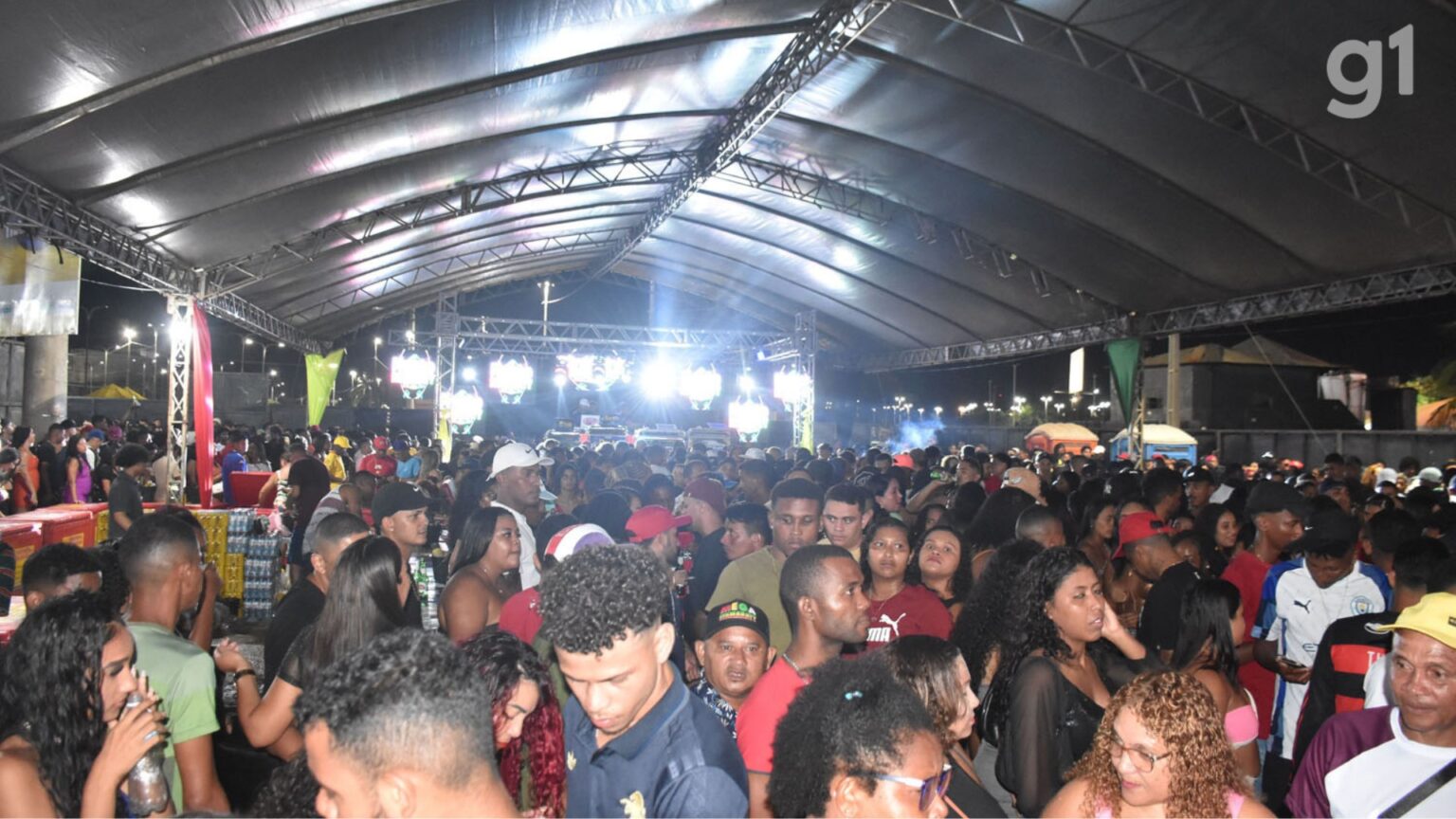 Festa do Trabalhador Atraí Multidão no Cais da Alegria nesta Sexta-feira Festa do Trabalhador Atraí Multidão no Cais da Alegria nesta Sexta-feira