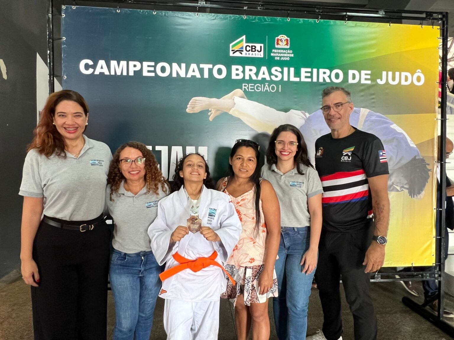 Judocas do Projeto Social 'Farol dos Campeões' Brilham no Campeonato Brasileiro de Judô