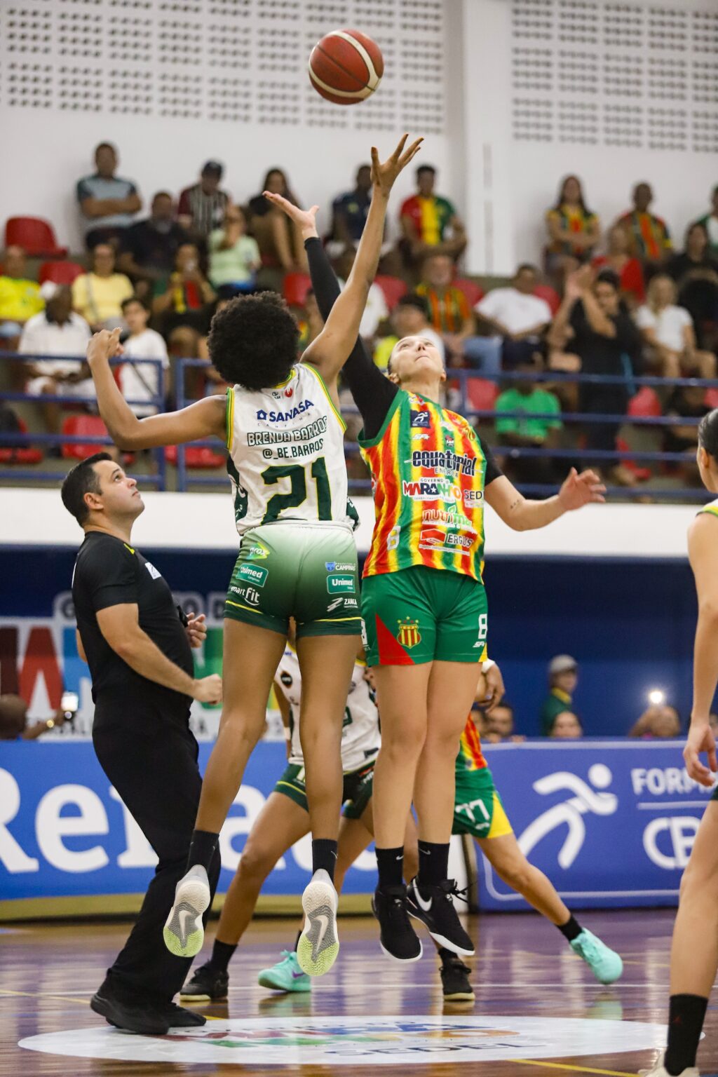 Mari Dias e a Busca pela Vitória: Sampaio Enfrenta o Tricampeão Sesi Araraquara Pela LBF Mari Dias e a Busca pela Vitória: Sampaio Enfrenta o Tricampeão Sesi Araraquara Pela LBF