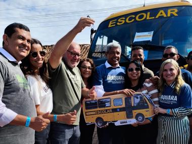 Ônibus Escolares: Uma Nova Era de Acesso à Educação na Chapada Diamantina Ônibus Escolares: Uma Nova Era de Acesso à Educação na Chapada Diamantina