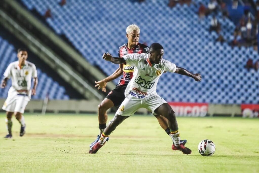 Moto Club conquista vitória em clássico contra o Sampaio na Série D Moto Club conquista vitória em clássico contra o Sampaio na Série D