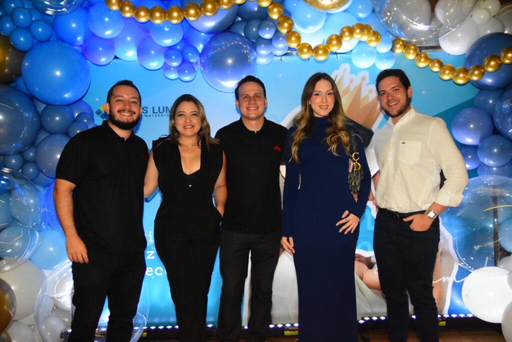 Natus Lumine e Lacmar Criam Presente Especial para o Dia das Mães com Show de Roberto Carlos Natus Lumine e Lacmar Criam Presente Especial para o Dia das Mães com Show de Roberto Carlos