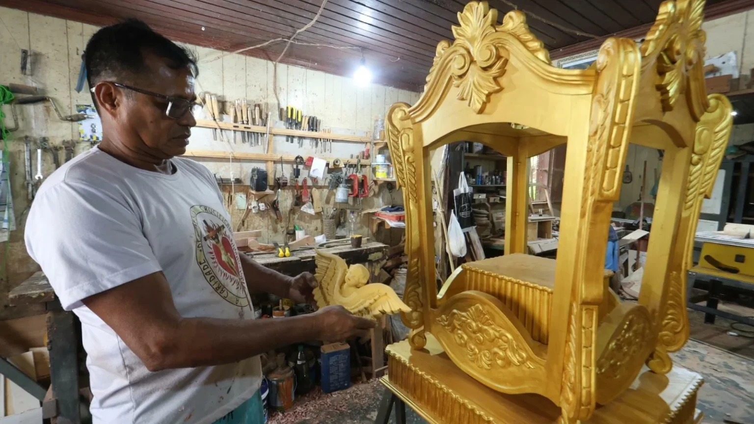 Artesão Paraense Cria Berlinda com Cultura Indígena Krikati para o Maranhão