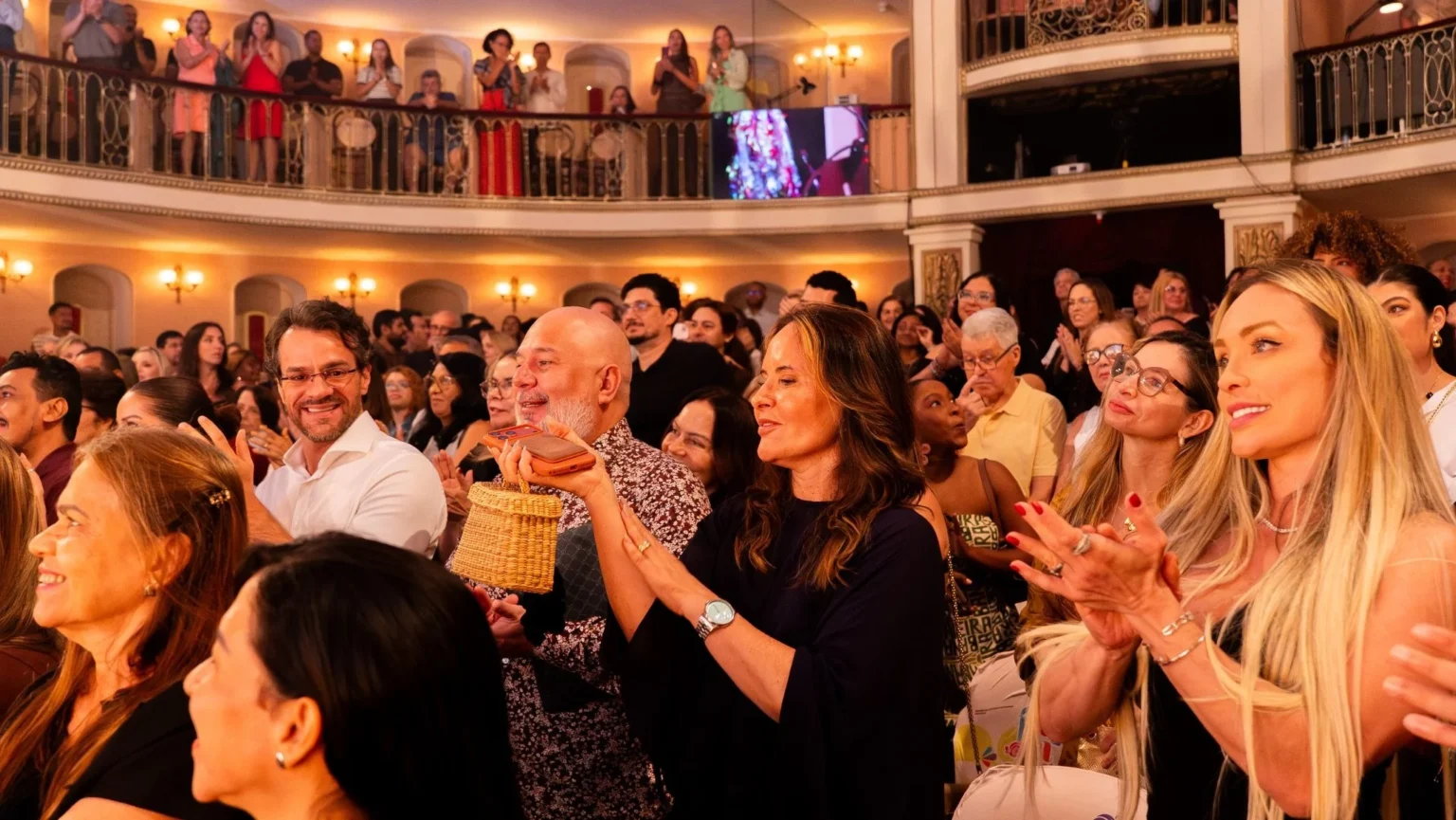 Fafá de Belém, o Musical: Uma celebração emocionante da cultura brasileira em São Luís
