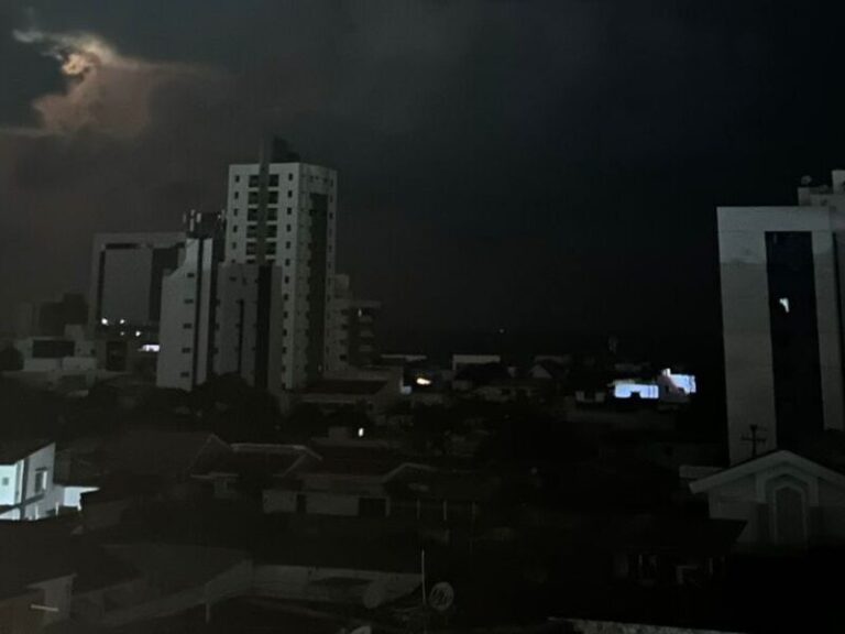 Apagão no Brasil: 60 Municípios de Pernambuco Afetados por Falha no Sistema de Energia Imagem do artigo