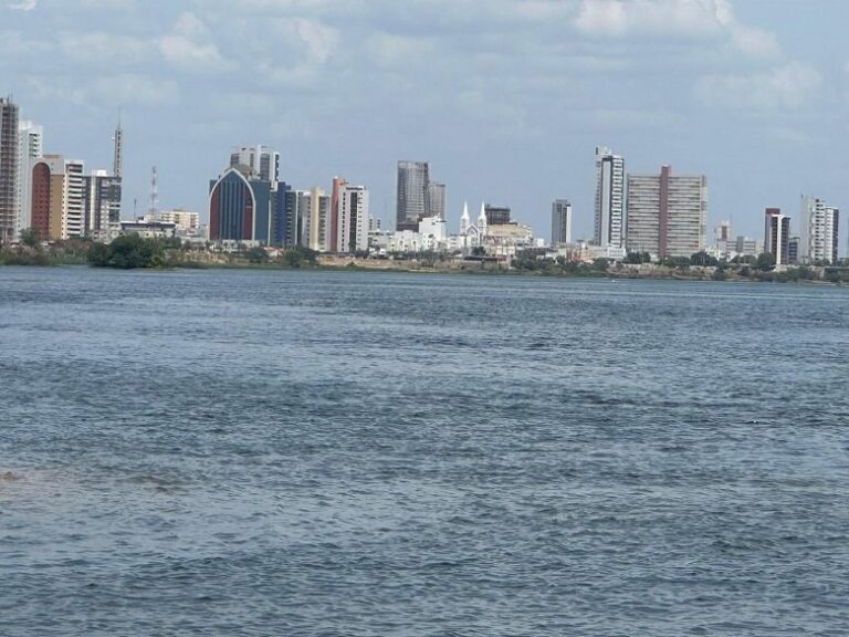 Baixa Umidade do Ar em Petrolina e Juazeiro: Alerta do INMET Imagem do artigo