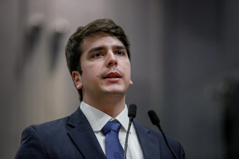 Antonio Coelho Destaca Investimentos em Saneamento e Saúde no Orçamento de 2026 Antonio Coelho Destaca Investimentos em Saneamento e Saúde no Orçamento de 2026
