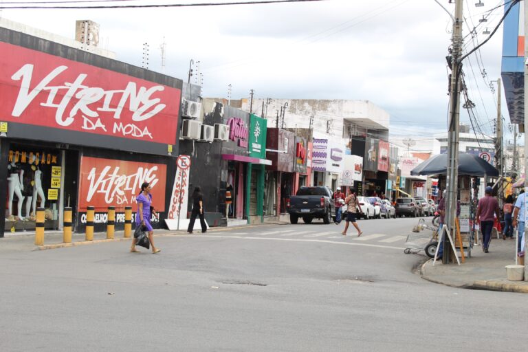Funcionamento de Serviços e Comércio em Petrolina no Natal: O Que Saber Funcionamento de Serviços e Comércio em Petrolina no Natal: O Que Saber