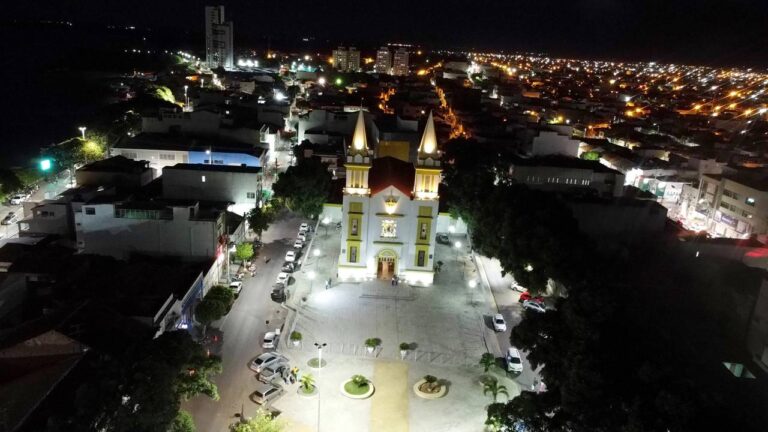 Petrolina: Oásis de Desenvolvimento no Sertão Nordestino que Surpreende Petrolina: Oásis de Desenvolvimento no Sertão Nordestino que Surpreende